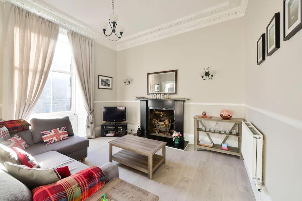 George Iv Bridge - Superbly Located 3 Bedroom! * Edimburgo